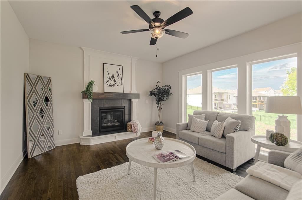 Photo 7 of 29 - 1105 Halle Drive, Kearney, MO 64060