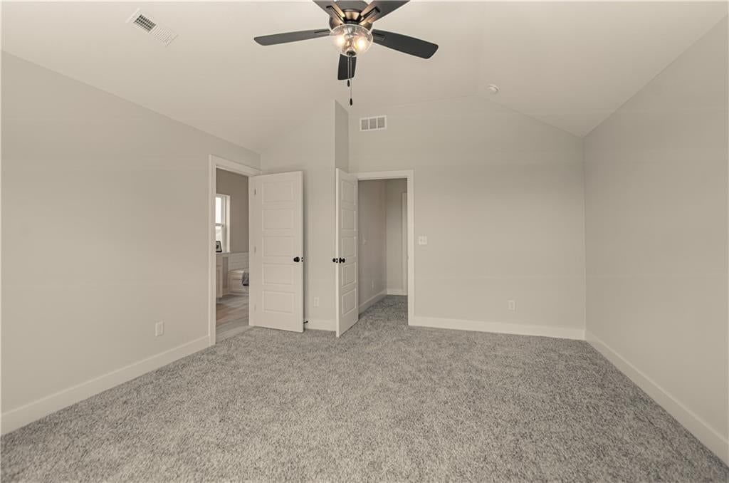 Photo 17 of 29 - 1105 Halle Drive, Kearney, MO 64060