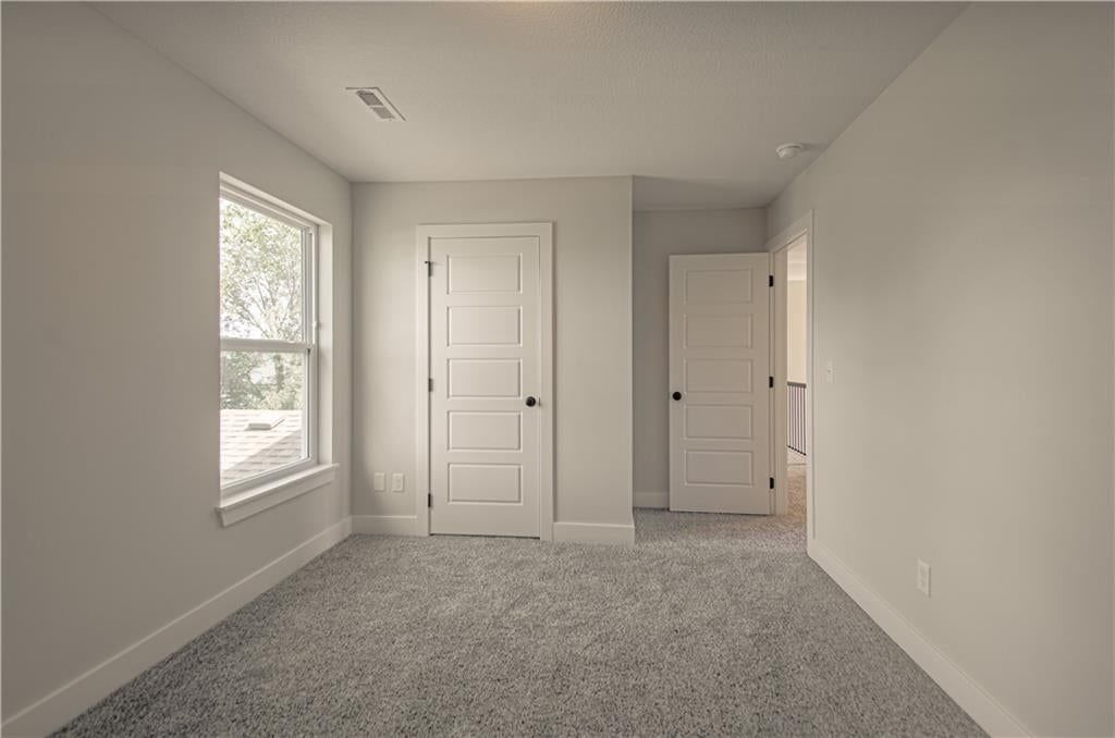Photo 22 of 29 - 1105 Halle Drive, Kearney, MO 64060