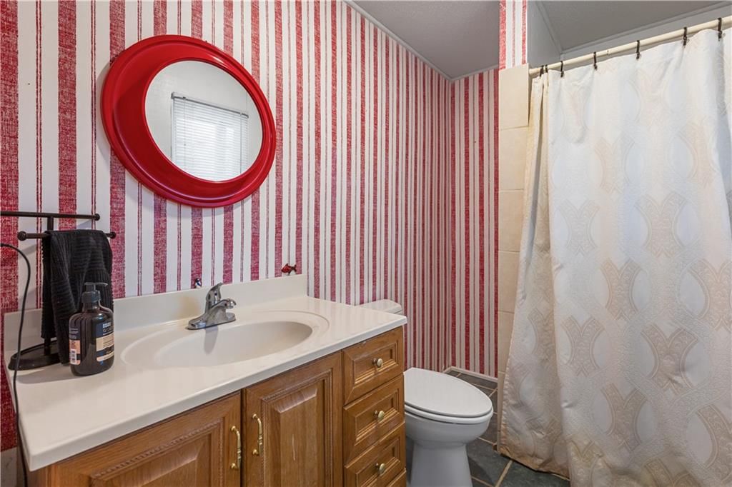 Photo 33 of 45 - 21018 BITTERSWEET Drive, Lenexa, KS 66220