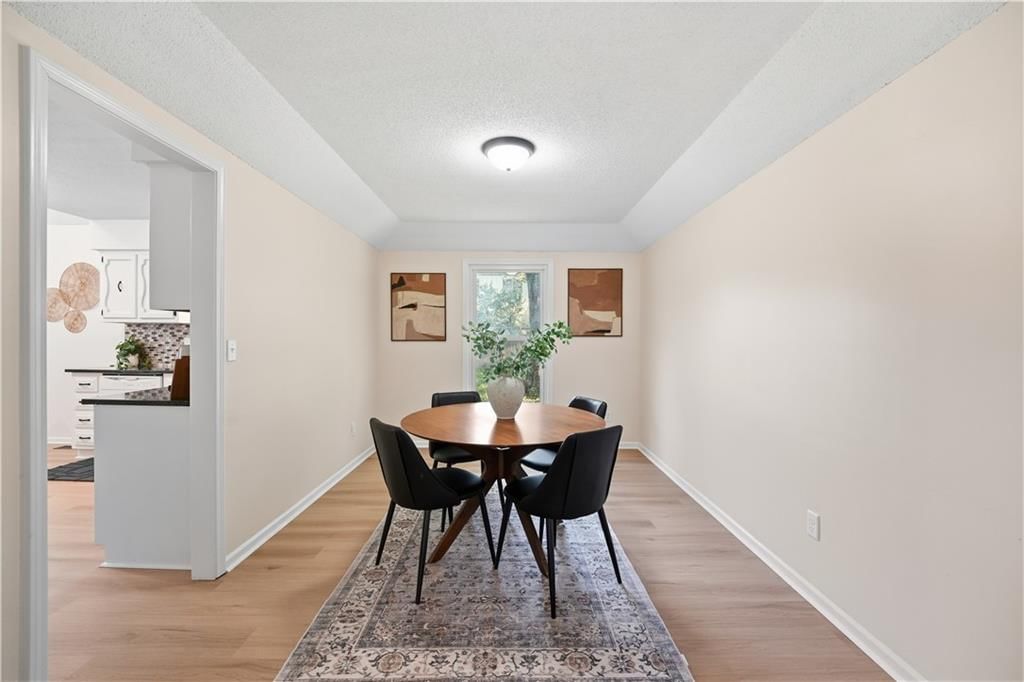 Photo 6 of 28 - 2004 E 144th Terrace, Olathe, KS 66062