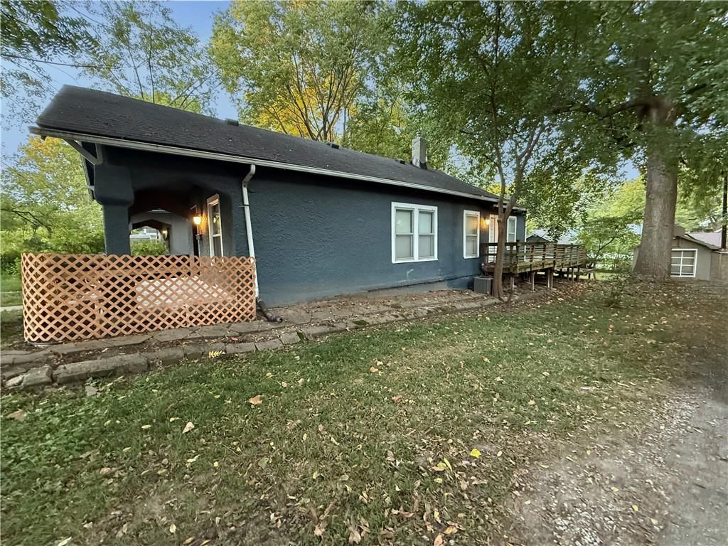 4412 Cambridge Street, Kansas City, KS: listing photo 3