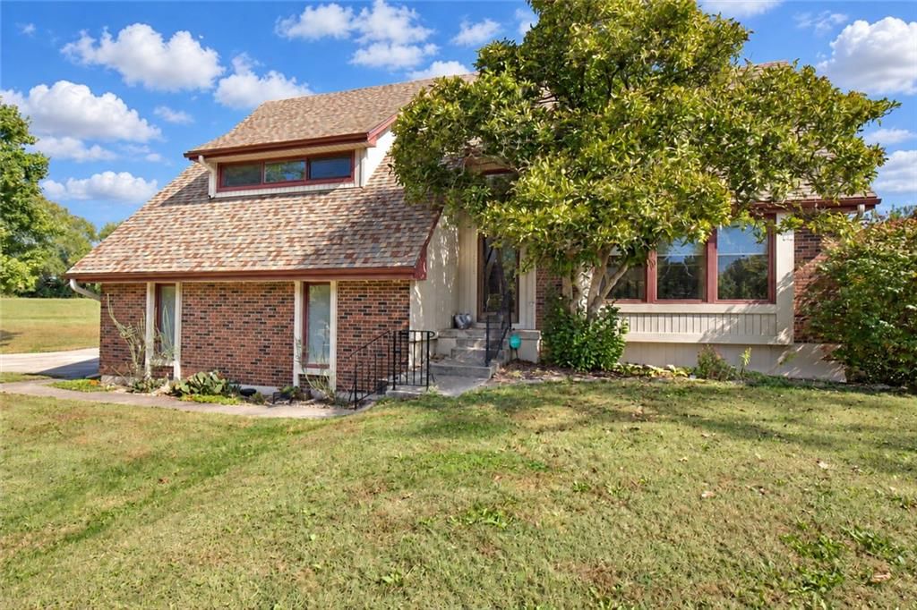 12915 Meadowlark Street, Lee's Summit, MO