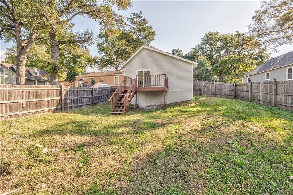 Photo 18 of 24 - 903 N 12th Street, Leavenworth, KS 66048