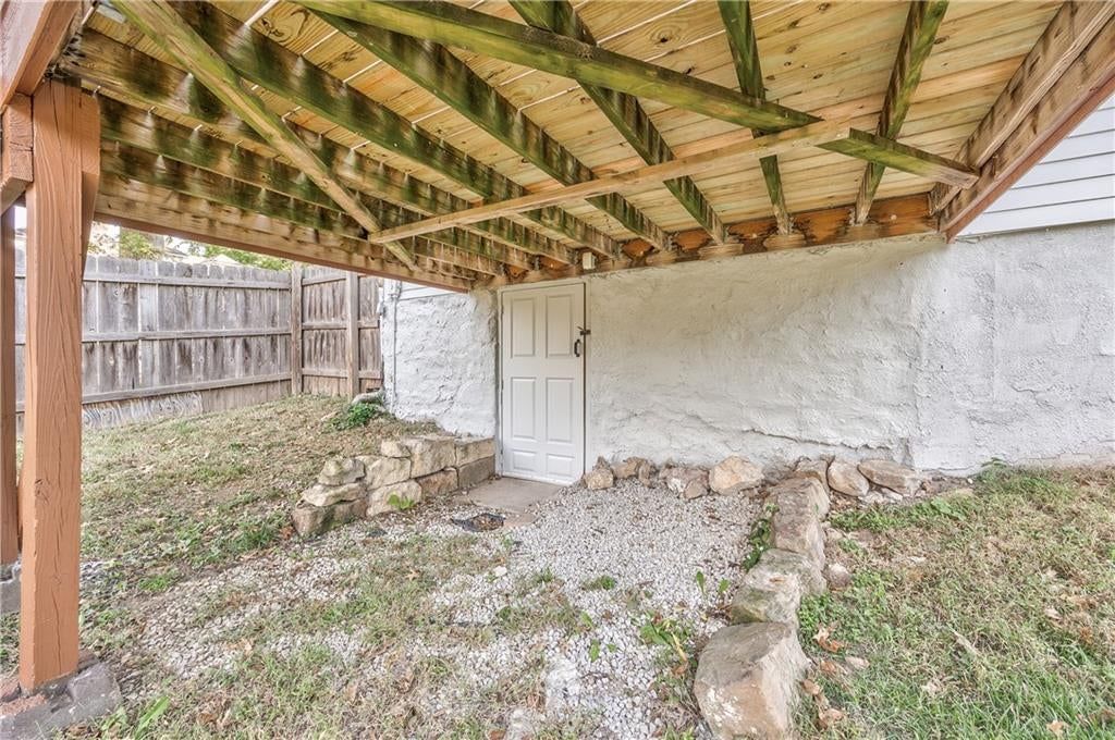 Photo 20 of 24 - 903 N 12th Street, Leavenworth, KS 66048
