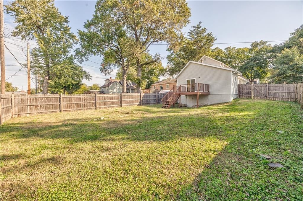 Photo 21 of 24 - 903 N 12th Street, Leavenworth, KS 66048