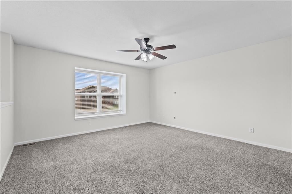 White trim and white walls at 502 193rd Street, Smithville, MO 64089