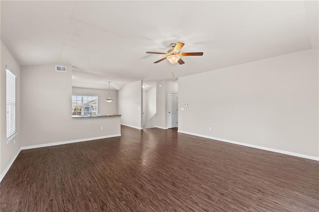 Open floor plan at 17176 S Kill Creek Road, Gardner, KS 66030