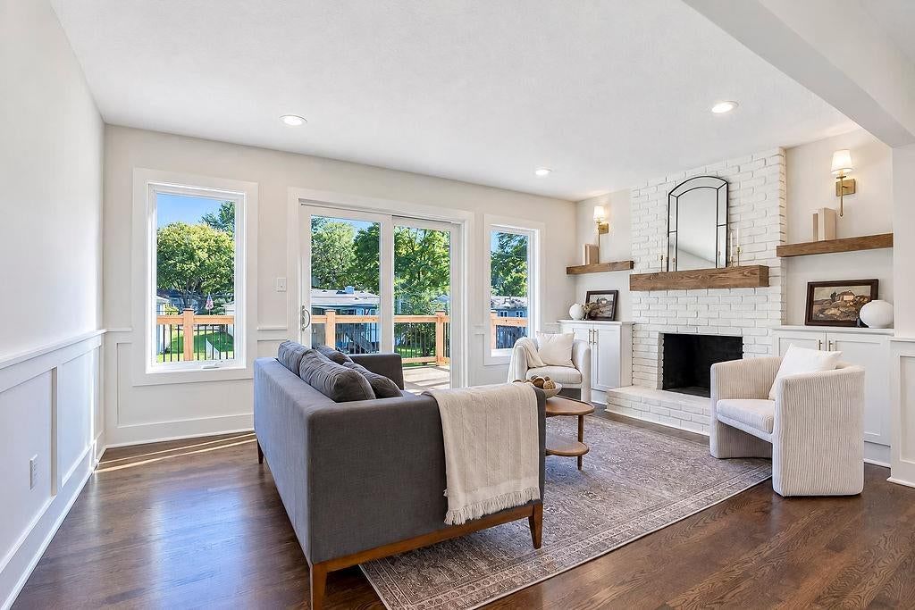 White fireplace material at 9931 Woodson Drive, Overland Park, KS 66207