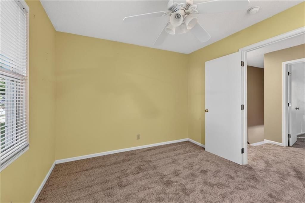 Carpet at 10228 Caenen Drive, Lenexa, KS 66215
