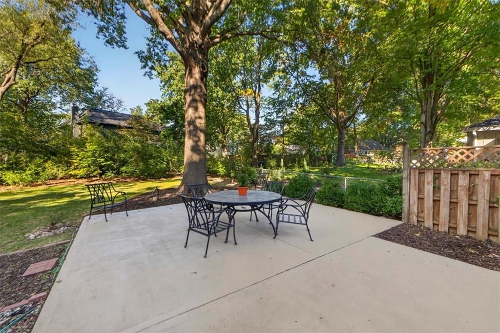 Photo 50 of 55 - 10228 Caenen Drive, Lenexa, KS 66215