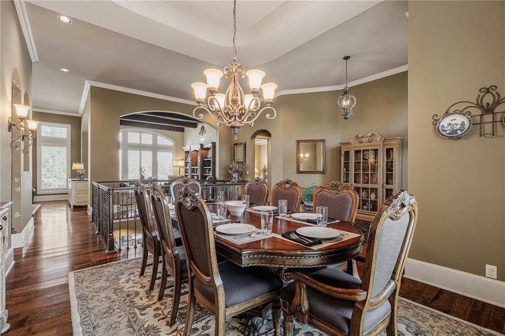 Statement lighting and tray ceiling at 8959 Chestnut Street, Lenexa, KS 66220