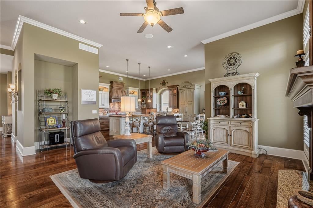 Fireplace at 8959 Chestnut Street, Lenexa, KS 66220