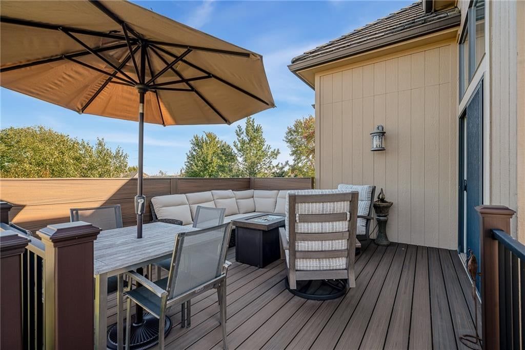 Photo 55 of 67 - 8959 Chestnut Street, Lenexa, KS 66220