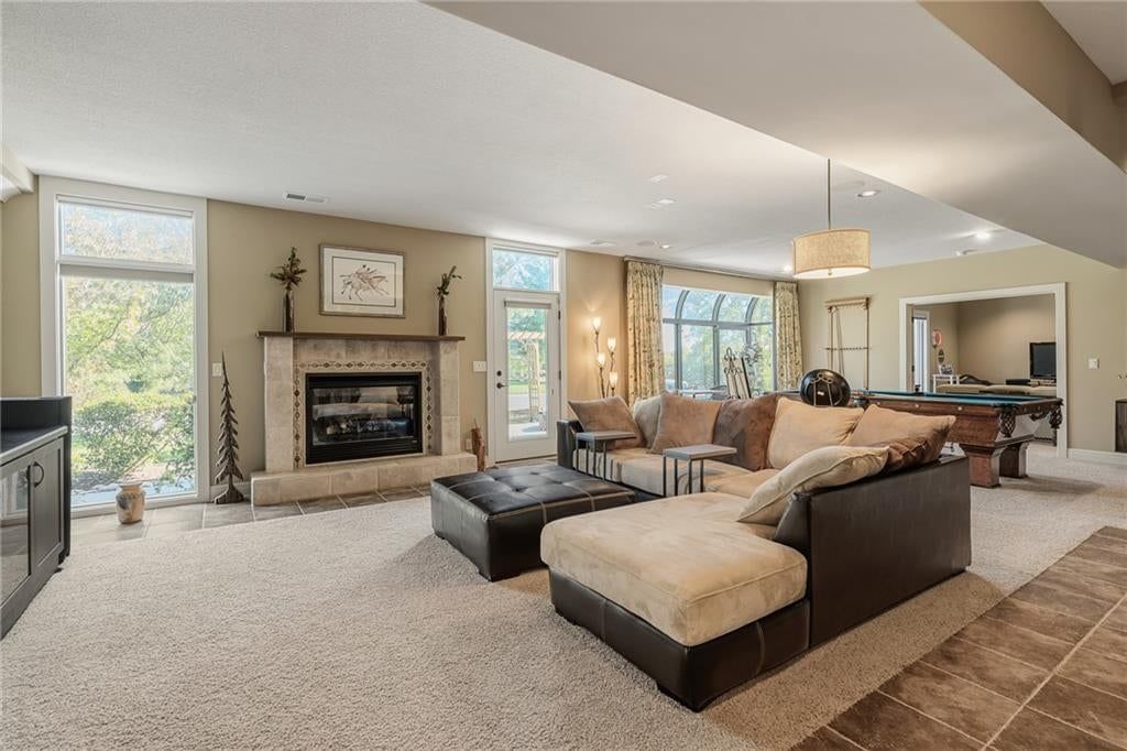 Photo 41 of 67 - 8959 Chestnut Street, Lenexa, KS 66220