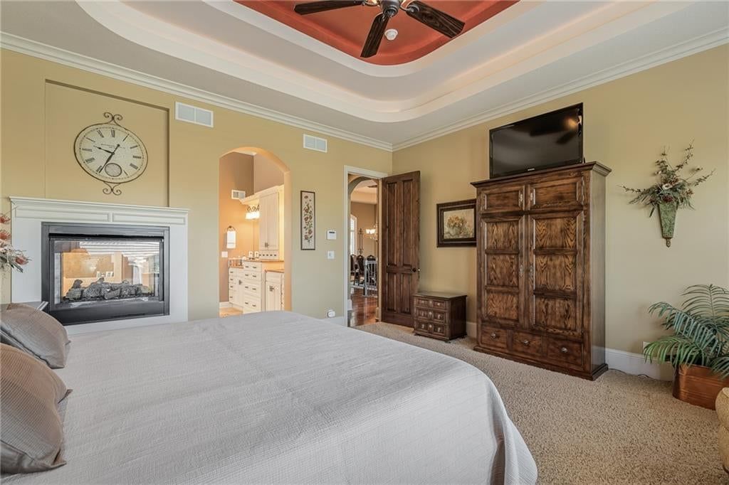 Photo 28 of 67 - 8959 Chestnut Street, Lenexa, KS 66220