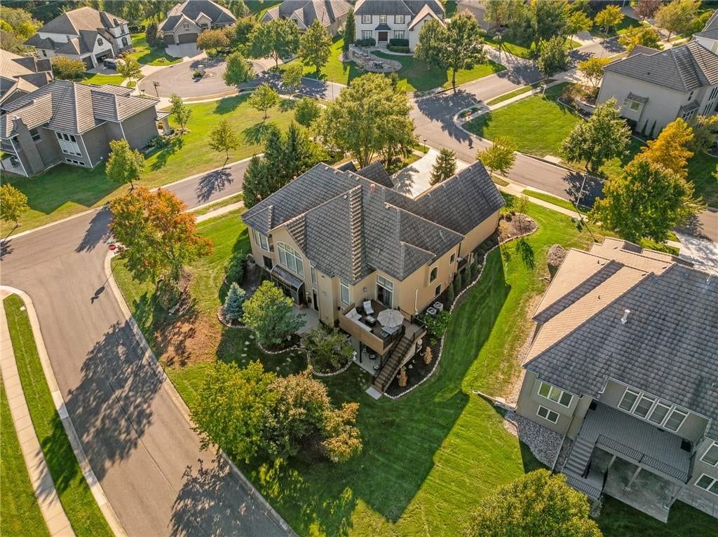 Photo 61 of 67 - 8959 Chestnut Street, Lenexa, KS 66220