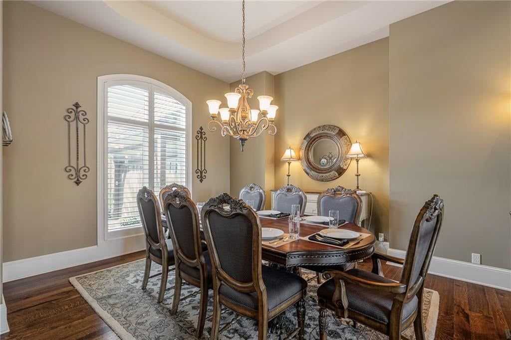 Photo 6 of 67 - 8959 Chestnut Street, Lenexa, KS 66220