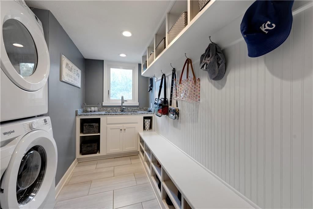 Photo 26 of 90 - 4450 W 188th Street, Stilwell, KS 66085