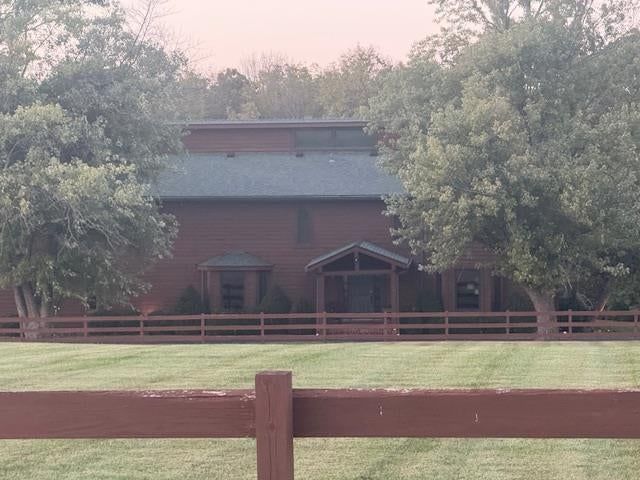 4450 W 188th Street, Stilwell, KS: listing photo 2