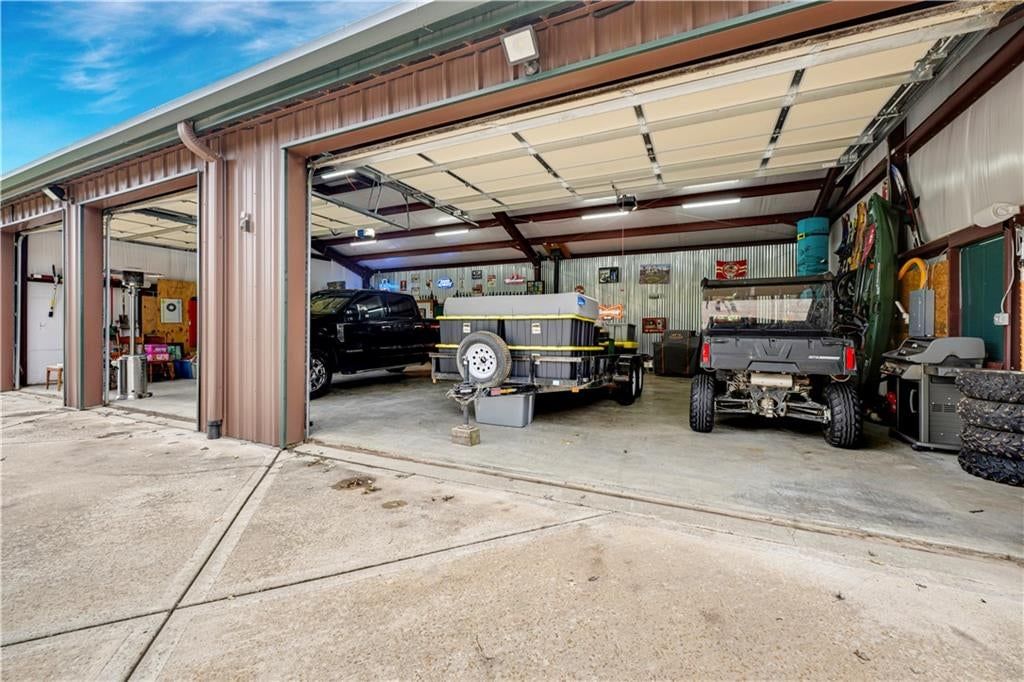Photo 51 of 90 - 4450 W 188th Street, Stilwell, KS 66085