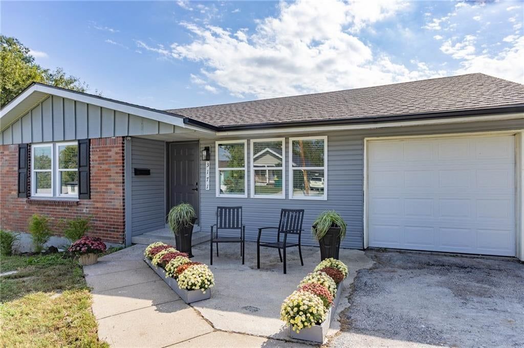 3171 Cleveland Avenue, Kansas City, KS: listing photo 2