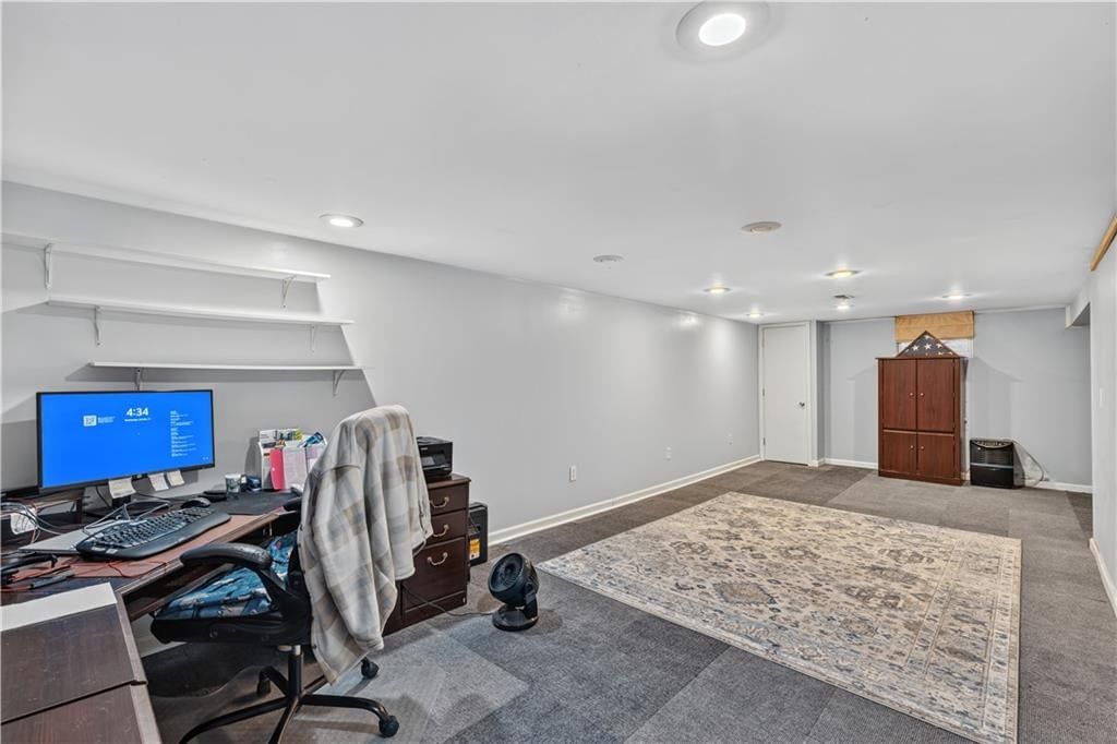 Photo 24 of 25 - 5348 W 102 Street, Overland Park, KS 66207
