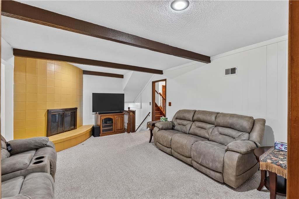 Photo 20 of 25 - 5348 W 102 Street, Overland Park, KS 66207