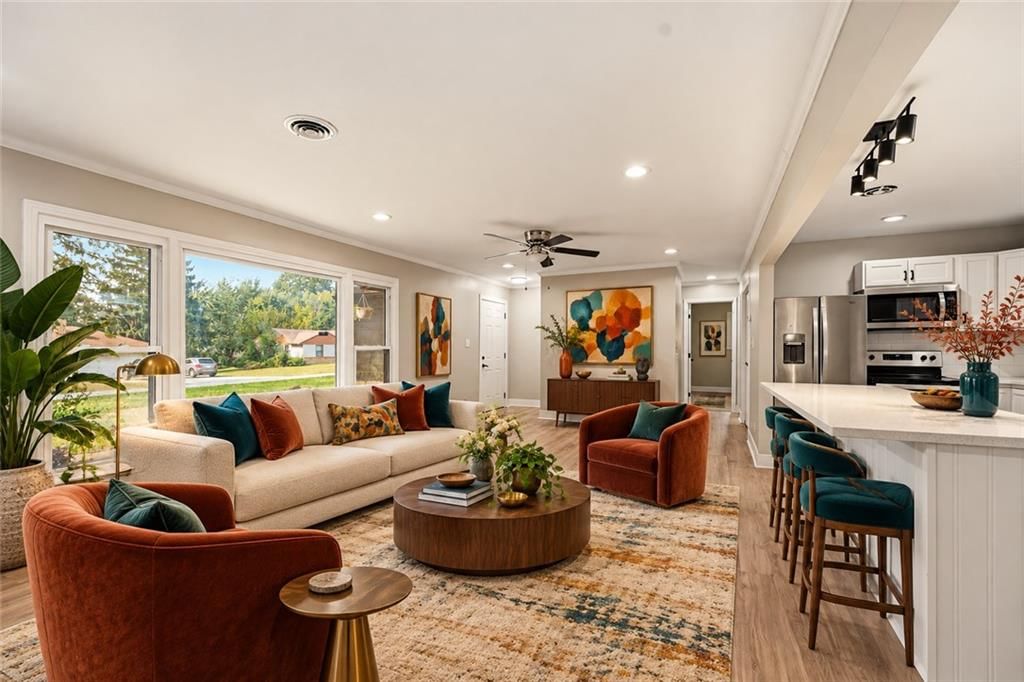 Photo 9 of 60 - 4409 Ridgeway Avenue, Kansas City, MO 64133