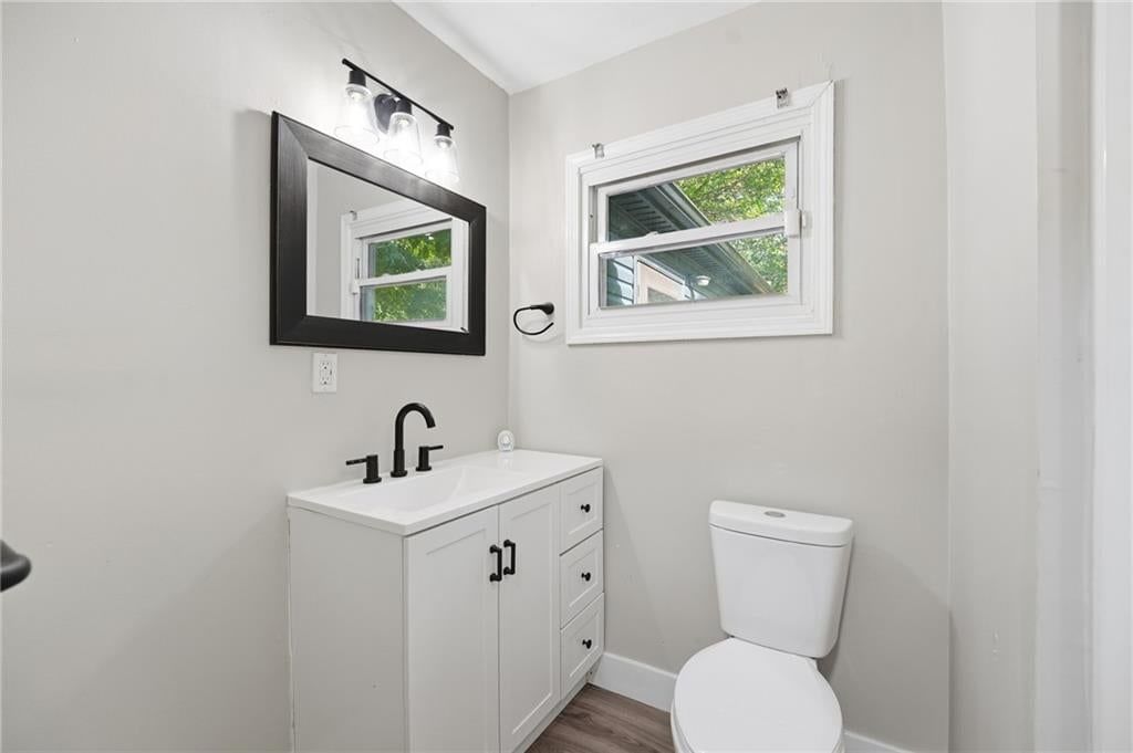 Photo 33 of 60 - 4409 Ridgeway Avenue, Kansas City, MO 64133