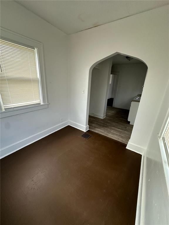 Photo 7 of 17 - 4523 Wabash Avenue, Kansas City, MO 64130