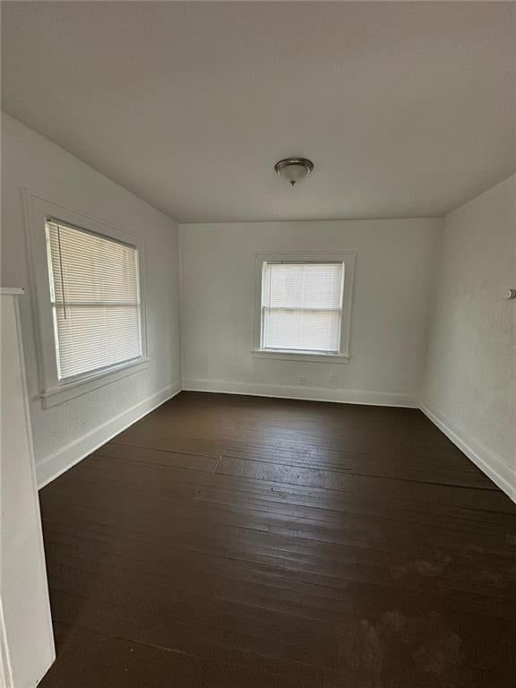 Photo 10 of 17 - 4523 Wabash Avenue, Kansas City, MO 64130