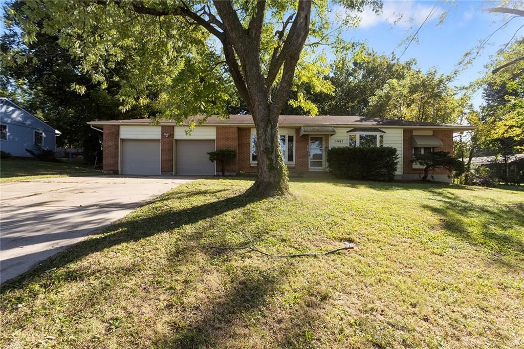 Photo 27 of 28 - 8431 Glenwood Street, Overland Park, KS 66212