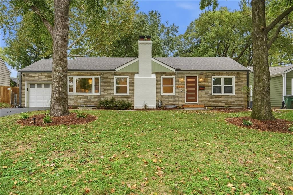 5041 Clark Drive, Roeland Park, KS