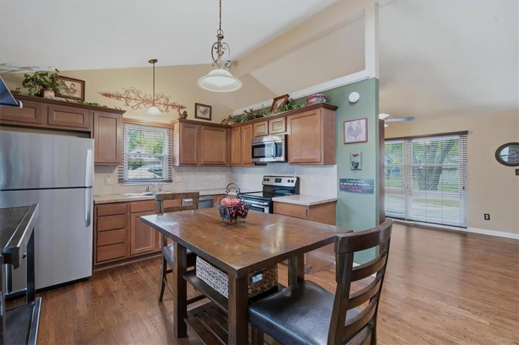Open floor plan at 3501 Woodbury Street, Independence, MO 64055
