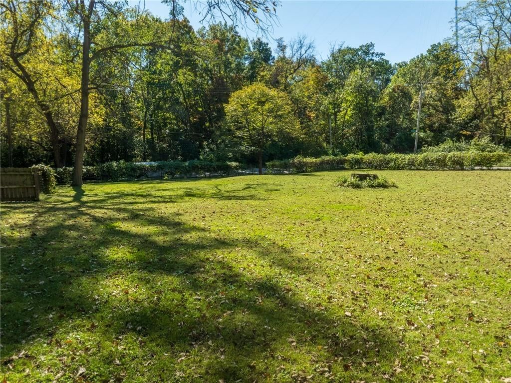 Photo 15 of 37 - 8648 E 27th Street, Kansas City, MO 64129