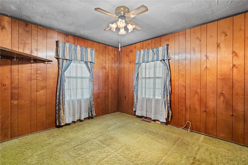 Photo 24 of 37 - 8648 E 27th Street, Kansas City, MO 64129