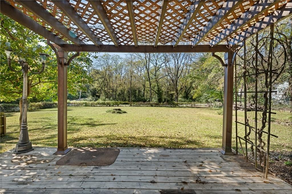 Photo 11 of 37 - 8648 E 27th Street, Kansas City, MO 64129
