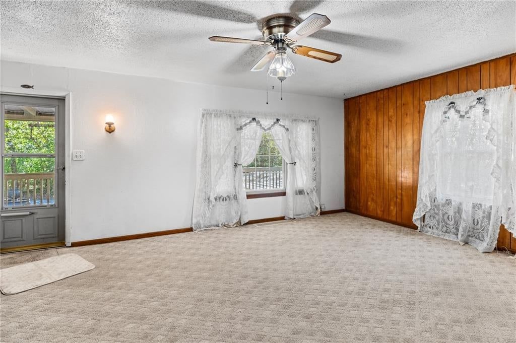 Photo 18 of 37 - 8648 E 27th Street, Kansas City, MO 64129