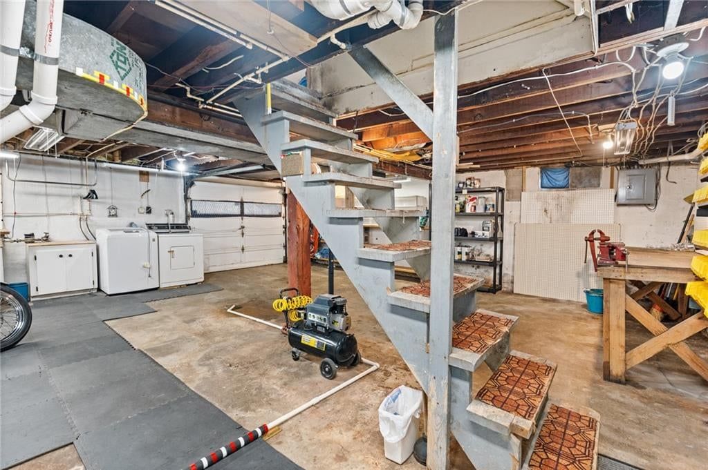 Staircase at 8648 E 27th Street, Kansas City, MO 64129
