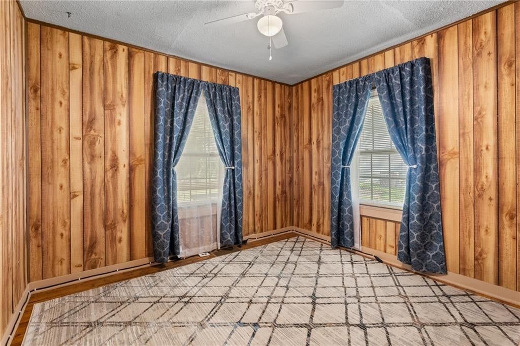 Photo 22 of 37 - 8648 E 27th Street, Kansas City, MO 64129