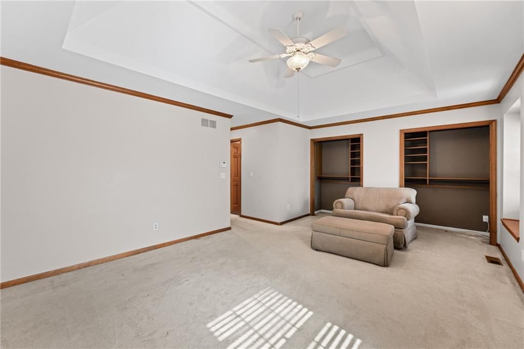 Photo 17 of 39 - 14804 W 84th Terrace, Lenexa, KS 66215