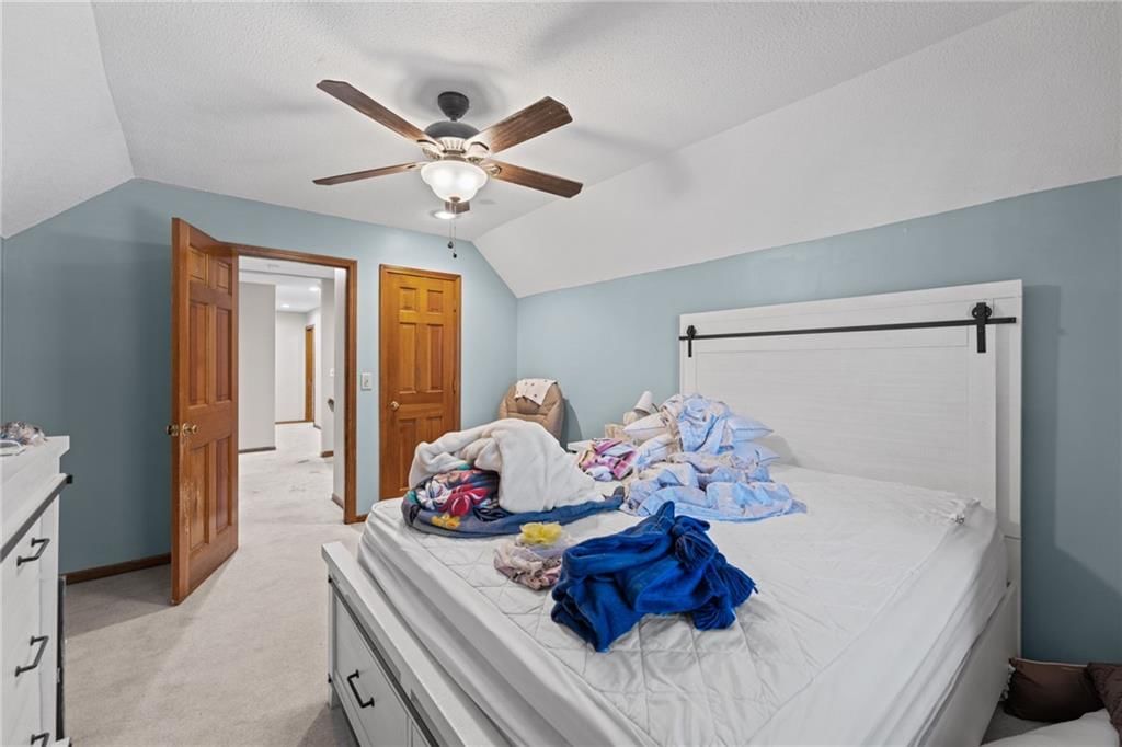 Photo 23 of 39 - 14804 W 84th Terrace, Lenexa, KS 66215