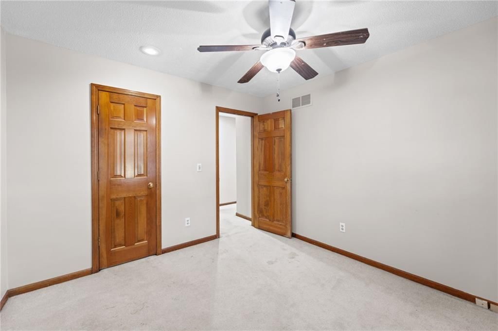 Photo 28 of 39 - 14804 W 84th Terrace, Lenexa, KS 66215