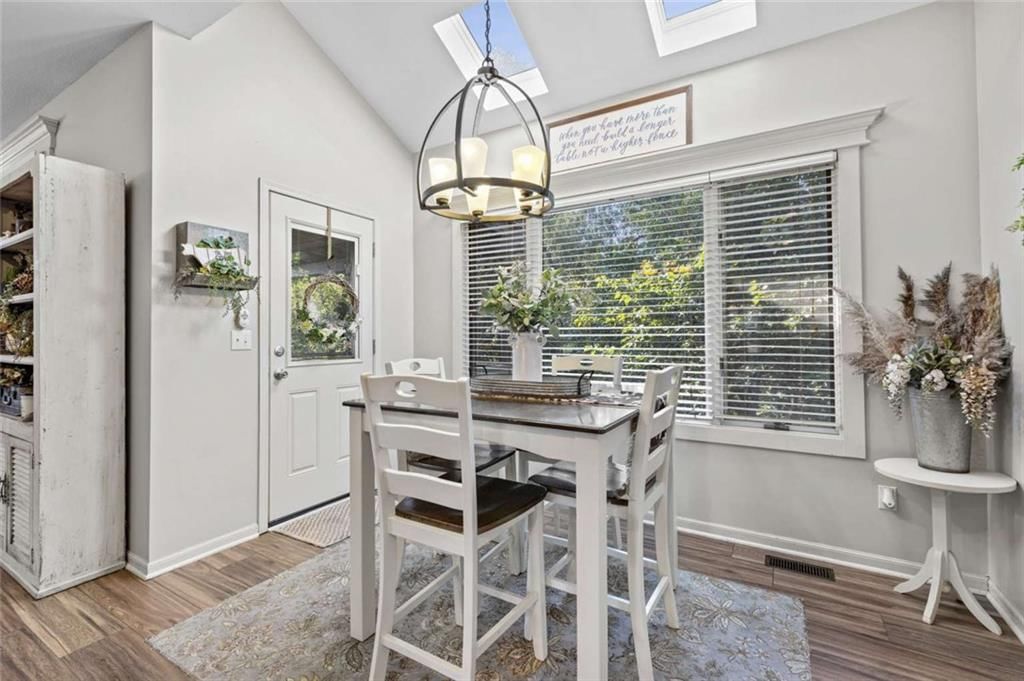 Breakfast nook at 211 Surrey Court, Smithville, MO 64089
