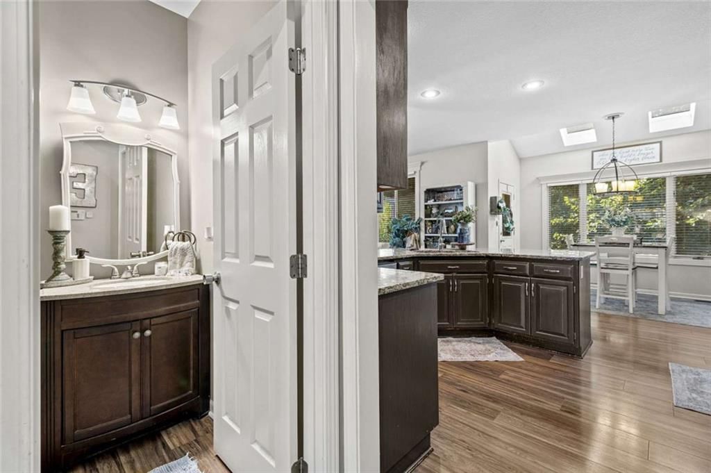 Photo 17 of 51 - 211 Surrey Court, Smithville, MO 64089