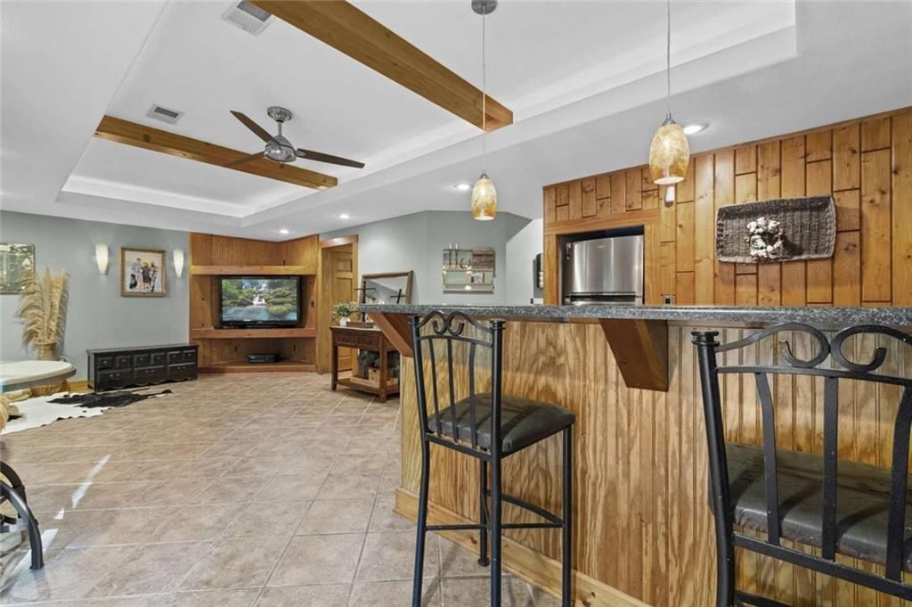 Photo 38 of 51 - 211 Surrey Court, Smithville, MO 64089
