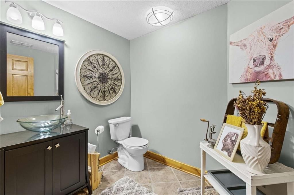 Photo 41 of 51 - 211 Surrey Court, Smithville, MO 64089