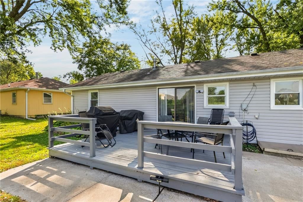 Deck, wood deck and concrete patio at 114 W 8th Street, Kearney, MO 64060