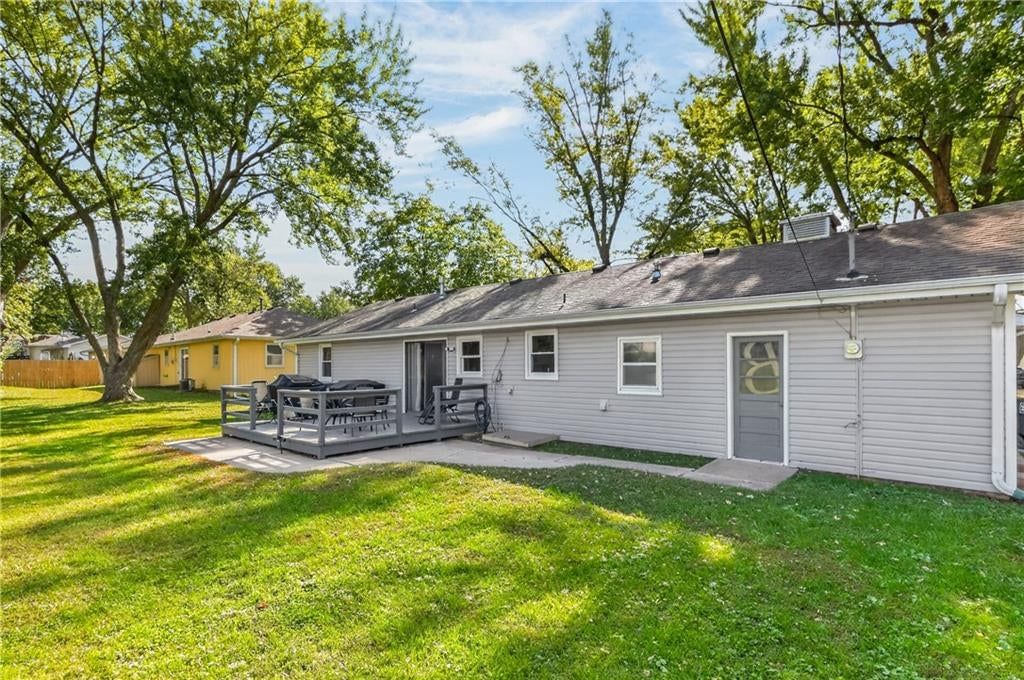Photo 22 of 24 - 114 W 8th Street, Kearney, MO 64060